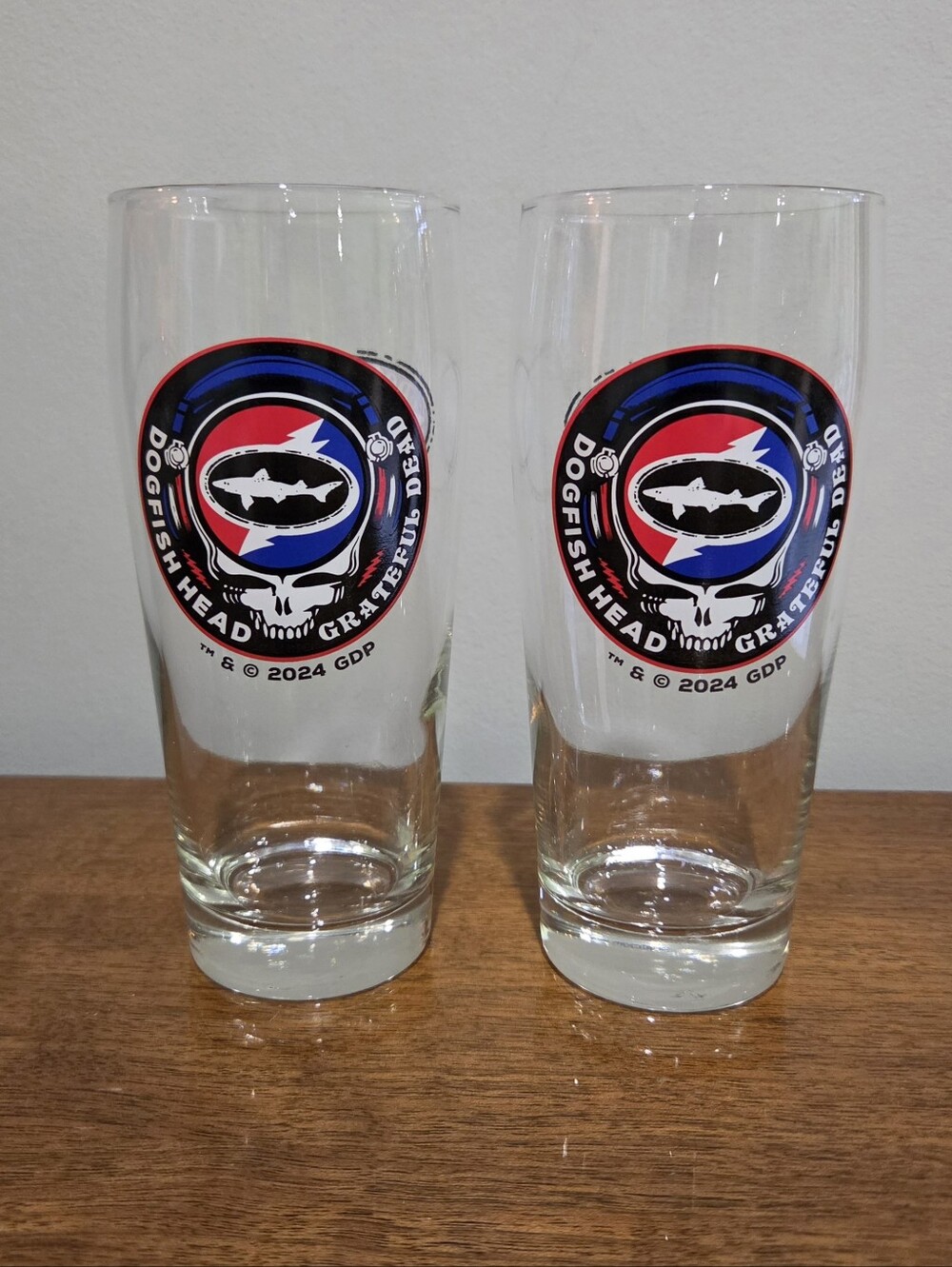 New 2 Dogfish Head Grateful Dead Shark Craft Beer Pint Glasses